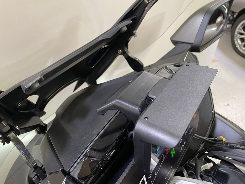Bike2Play w/ DVR Apple CarPlay / Android Auto Device With Front & Rear Cameras - Motorrad Audio