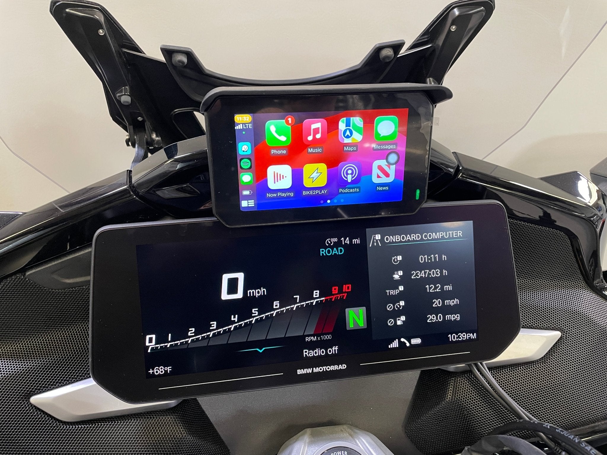BMW K1600 Bike2Play w/ DVR Apple CarPlay / Android Auto Device With Fr ...