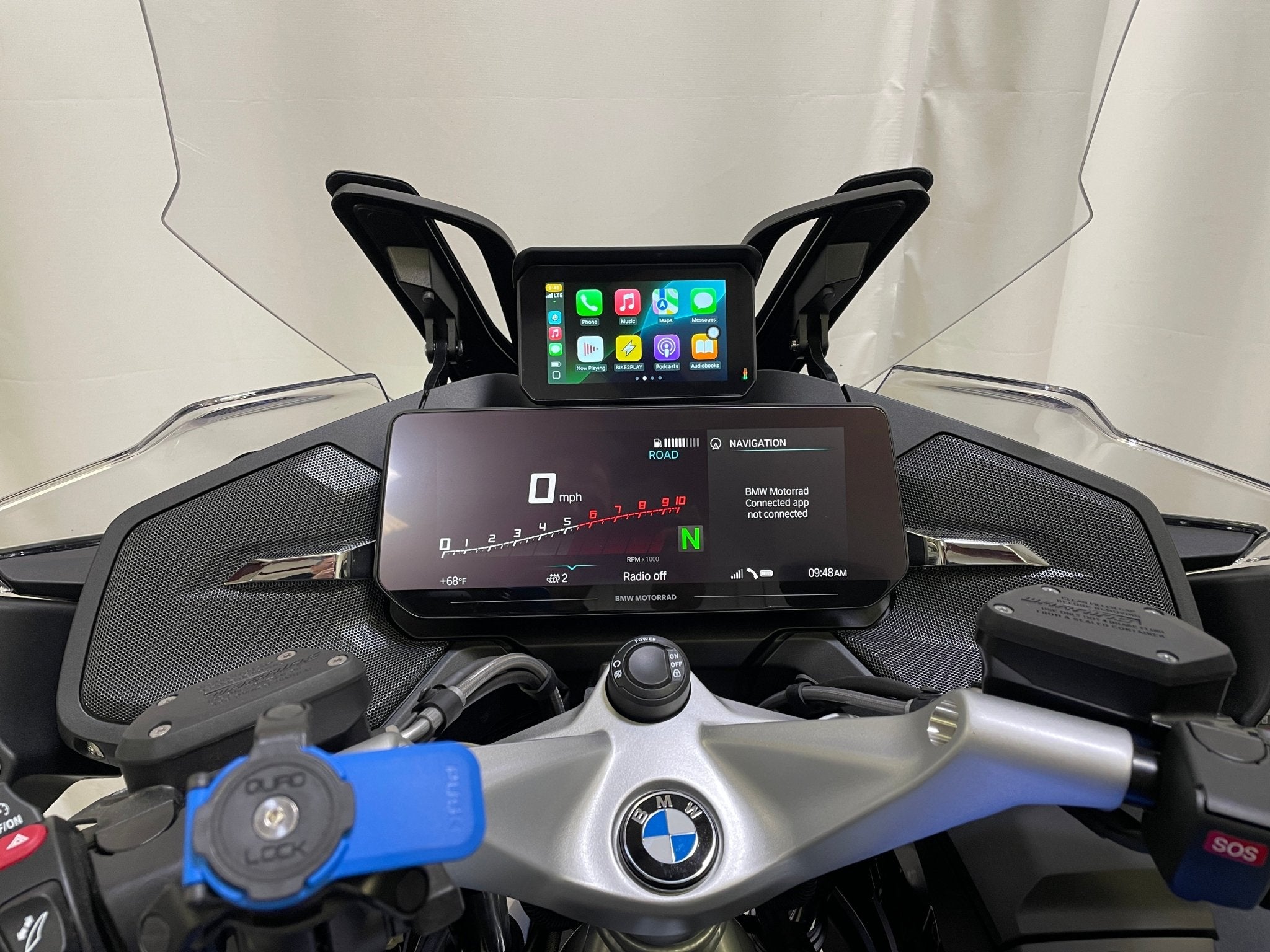 BMW R1250RT Bike2Play Apple CarPlay / Android Auto Device w/ Front and ...